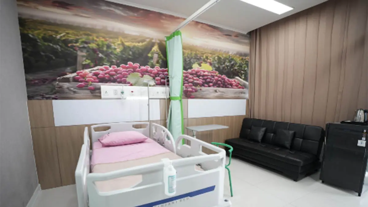 LAYANAN : Beginilah salah satu sudut kamar layanan rawat inap VIP RSUD Ar Rozy yang banyak direview masyarakat karena bersih, nyaman, dan sesuai standart Kementerian Kesehatan RI. (Foto: RSUD Ar Rozy for Jawa Pos Radar Bromo)