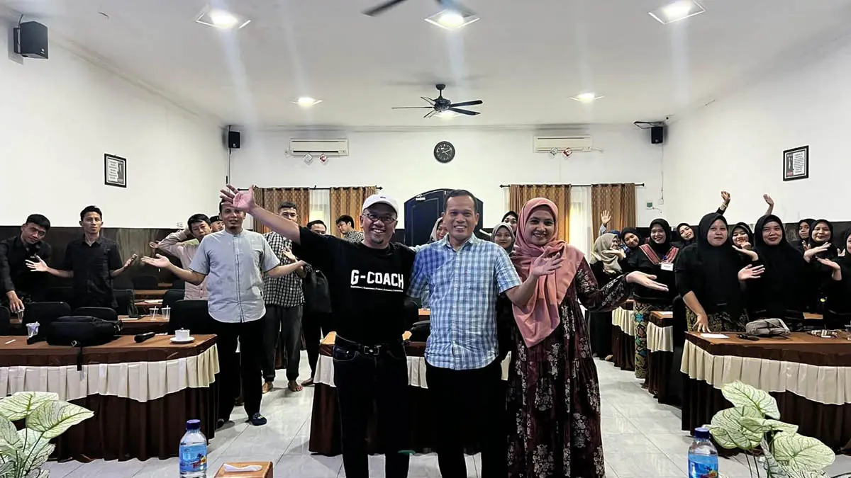 SESUAI PASSION: Suci Mardiko memberikan pendampingan bagi pelaku bisnis. (Foto: dok pribadi)