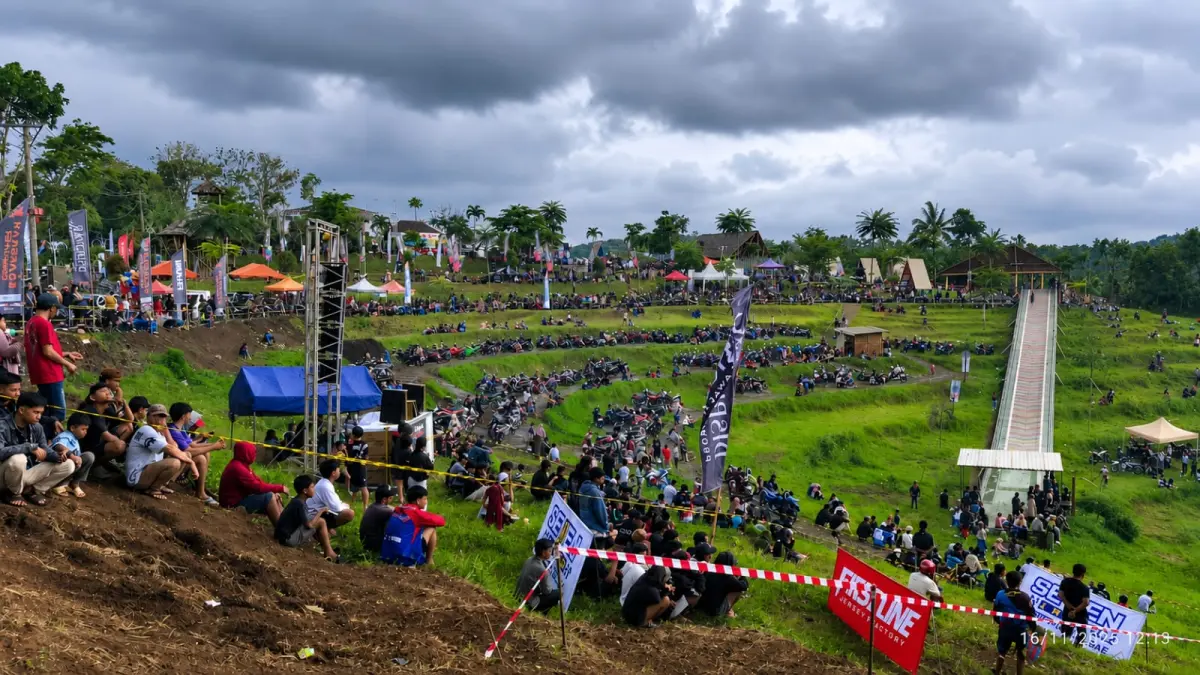 MERIAH: Rest Area Betek menjadi lokasi salah satu kegiatan Seven Lakes Festival 2025, beberapa waktu lalu.