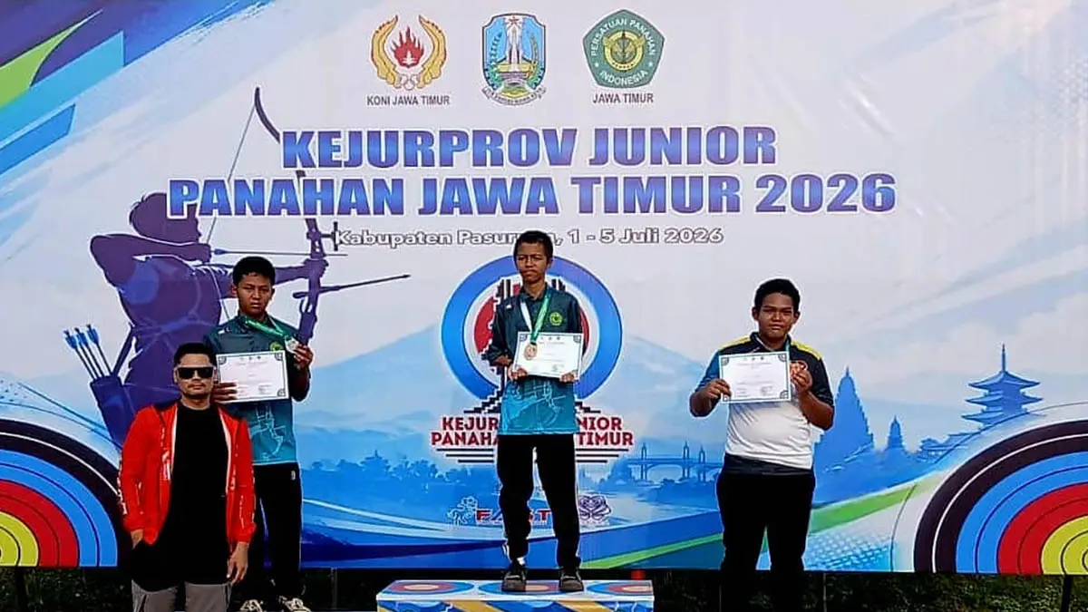 Atlet pahanan Kota Probolinggo yang berhasil meraih medali Kejurprov Panahan 2026. (Foto: Istimewa)