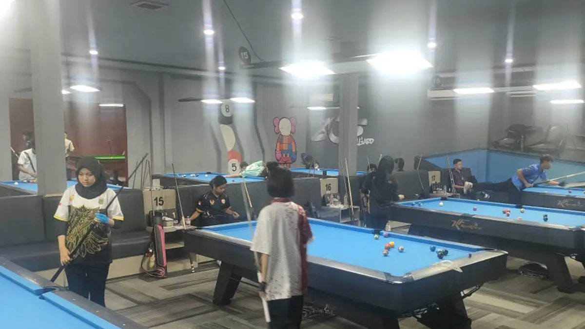 KETAT: Suasana pertandingan di Kejurprov Bilyrad Jawa Timur 2026 di Kabupaten Lamongan beberapa waktu lalu. (Foto: Istimewa)
