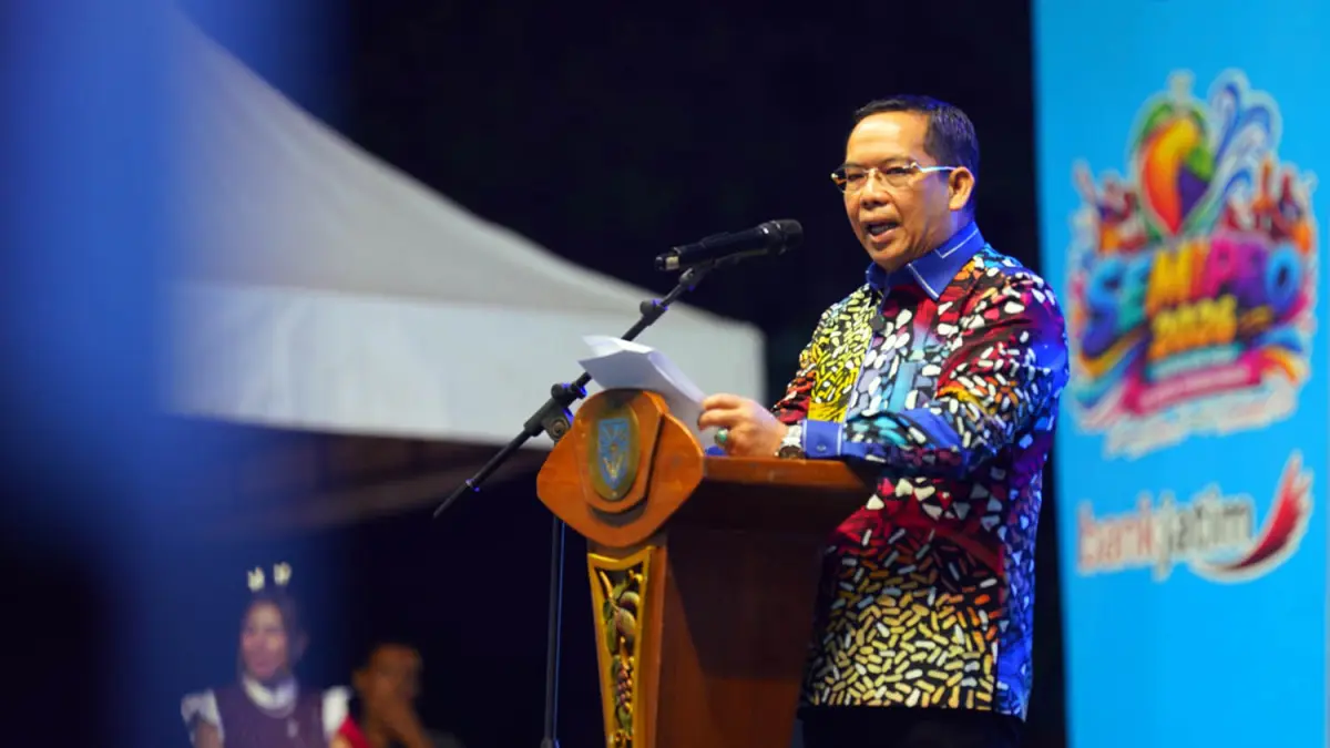 BERI APRESIASI: Dalam arahan saat closing ceremony SEMIPRO 2026, Wali Kota dr. Aminuddin merilis 10 hari SEMIPRO digelar menghasilkan PAD hampir Rp. 3 Milyar.