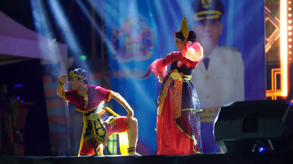 Penampilan tari di closing Semipro 2026. 
