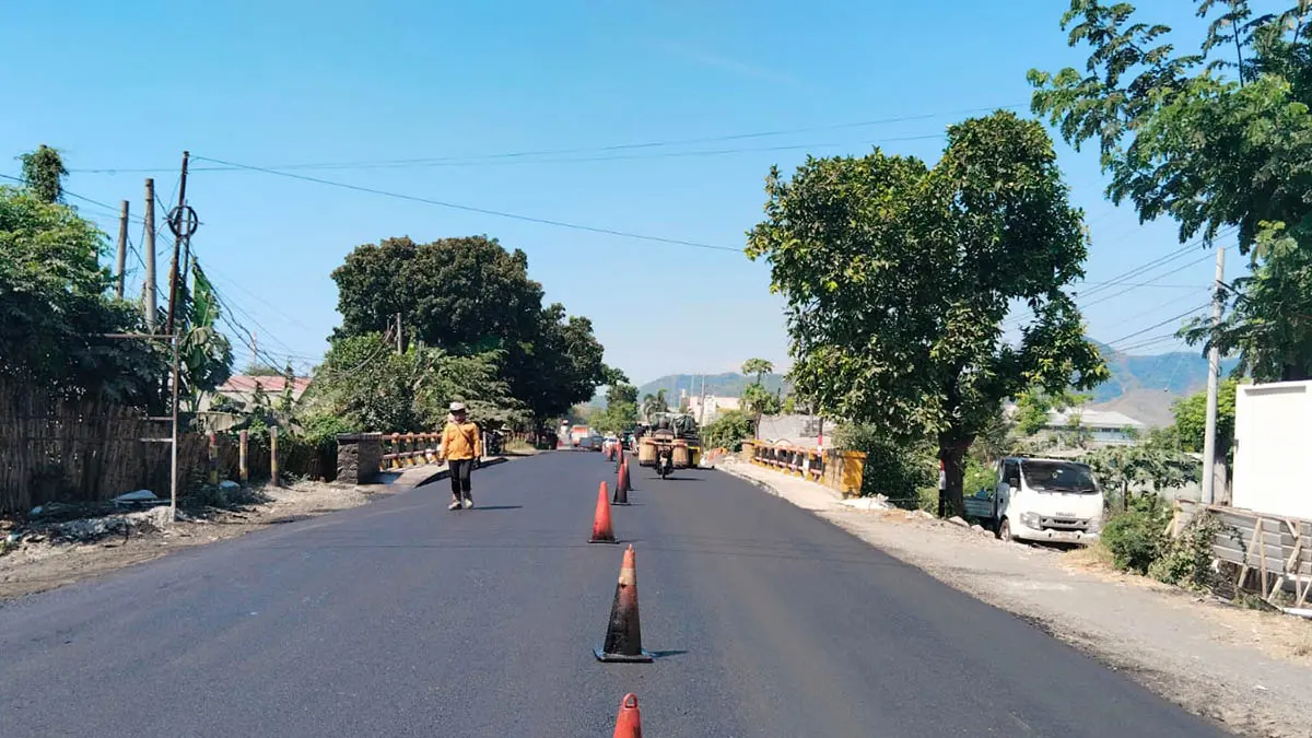 RAMPUNG: Jembatan Matikan II yang telah selesai pengaspalan dan sudah dapat dilintasi dengan normal. (Foto: Agus Faiz Musleh/Jawa Pos Radar Bromo)