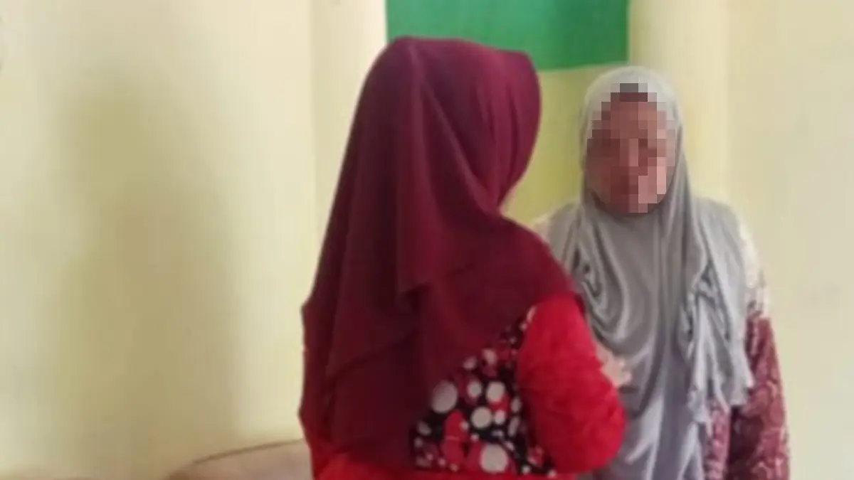 DIKEMBALIKAN: Terduga pelaku meminta maaf dan mengembalikan dompet milik SW. (ISTIMEWA)