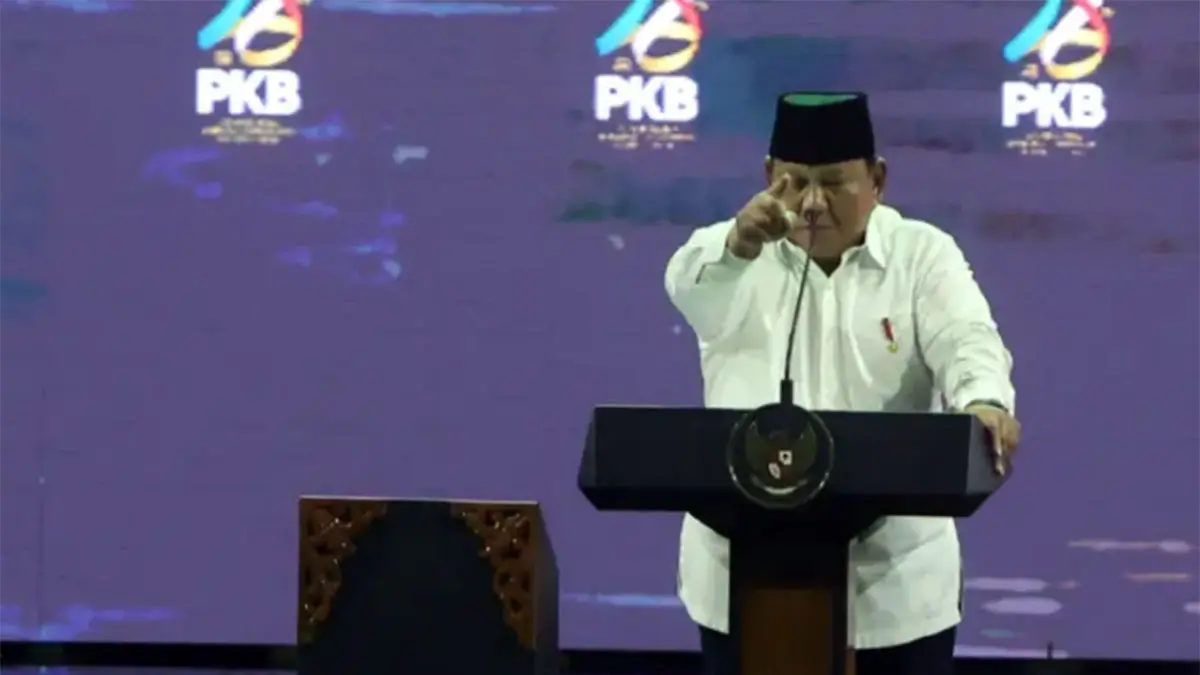 PICU KONTROVERSI: Presiden Prabowo saat memberi sambutan di acara PKB. Salah satunya, ia menyebut wartawan, pengamat dan LSM sebagai londo ireng. 