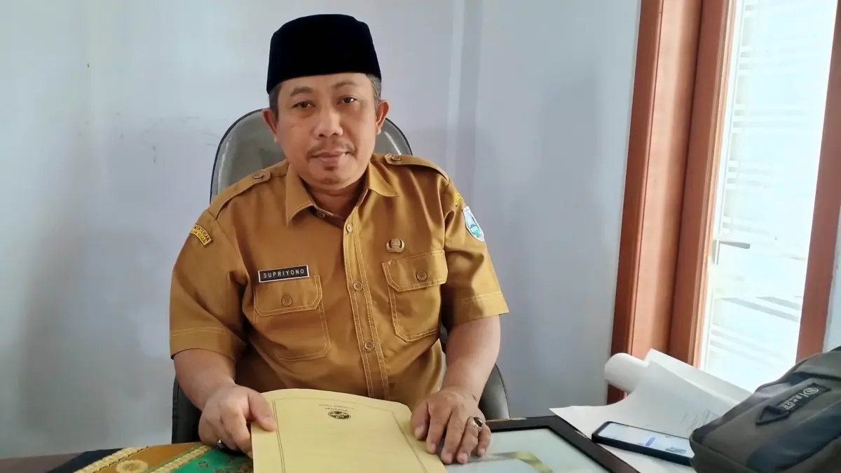 Supriyono, Kepala Desa Wonogoro (Achmad Arianto/Jawa Pos Radar Bromo)