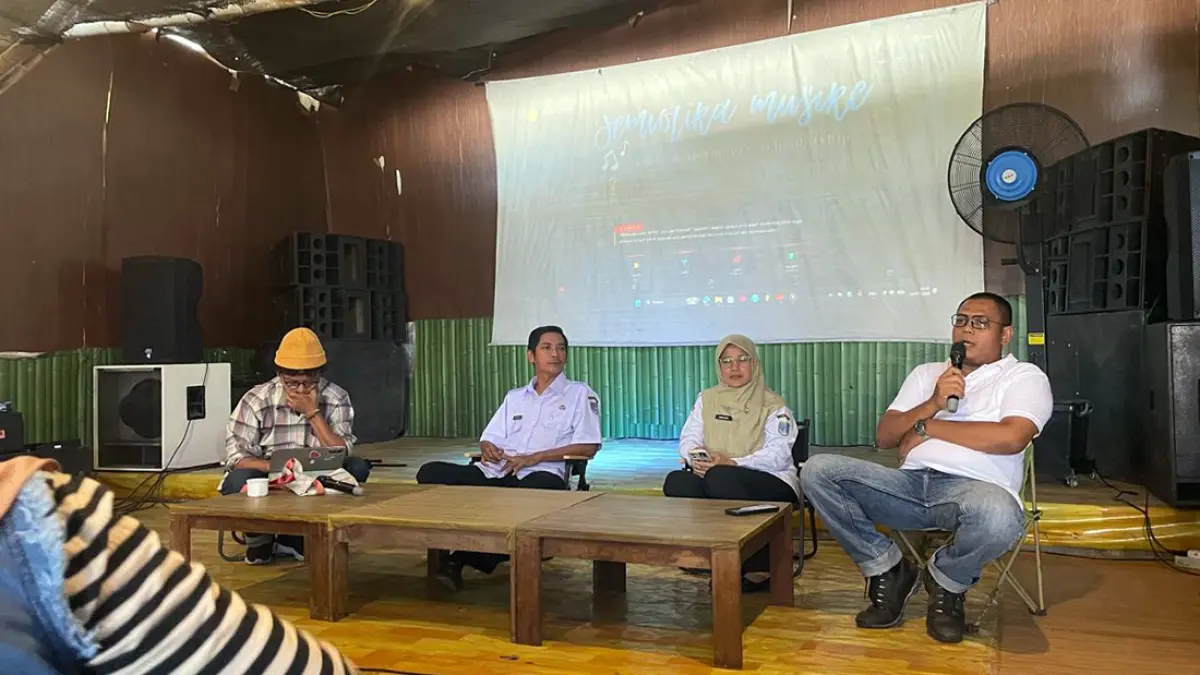 FGD: YSKI saat menggelar FGD dalam program SMIPRO, beberapa waktu lalu di sebuah kafe di Kota Probolinggo.