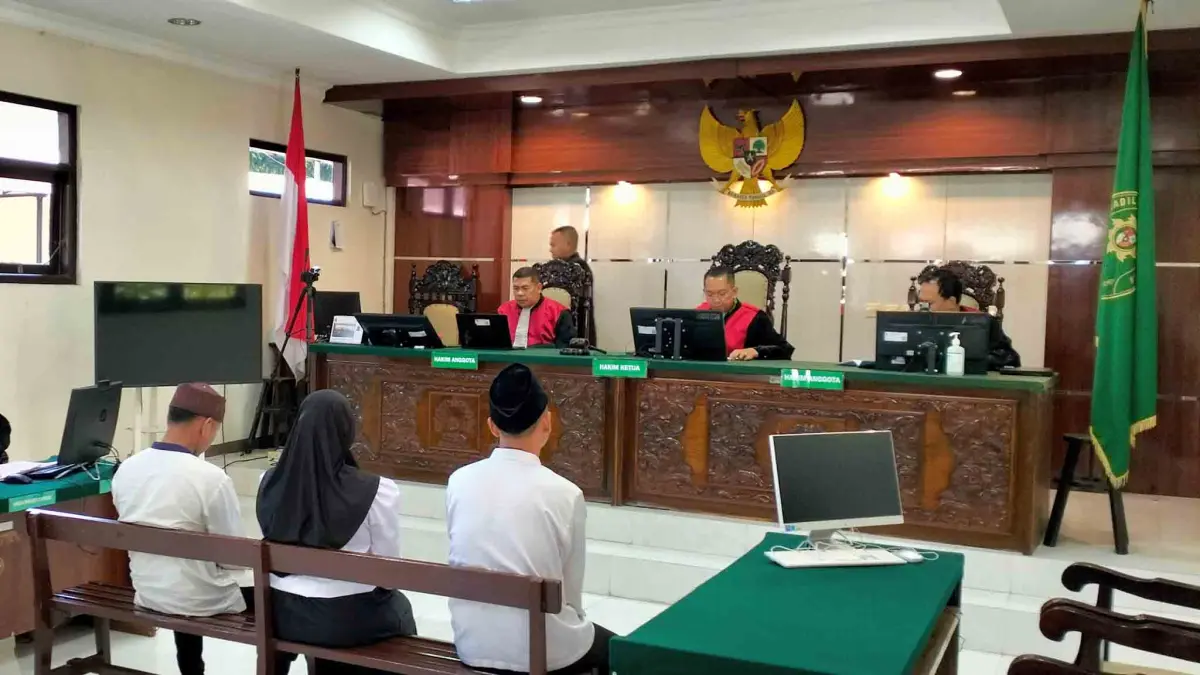 BANDING: Suasana sidang pembacaan tuntutan pencurian koper di PN Kraksaan beberapa waktu lalu. Saat ini, JPU Kejari Kabupaten Probolinggo mengajukan banding atas putusan PN Kraksaan. (Achmad Arianto/Jawa Pos Radar Bromo)