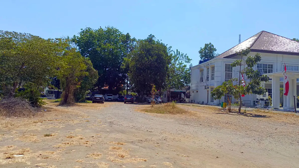 DUKUNG KEMENHAJ: Lahan di Kawasan eks RSUD Bangil di Jalan Raya Dokter Soetomo, Kecamatan Bangil, Kabupaten Pasuruan, resmi dihibahkan oleh Pemkab Pasuruan menjadi Kantor Kementerian Haji dan Umrah (Kemenhaj). (Muhamad Busthomi/Radar Bromo)