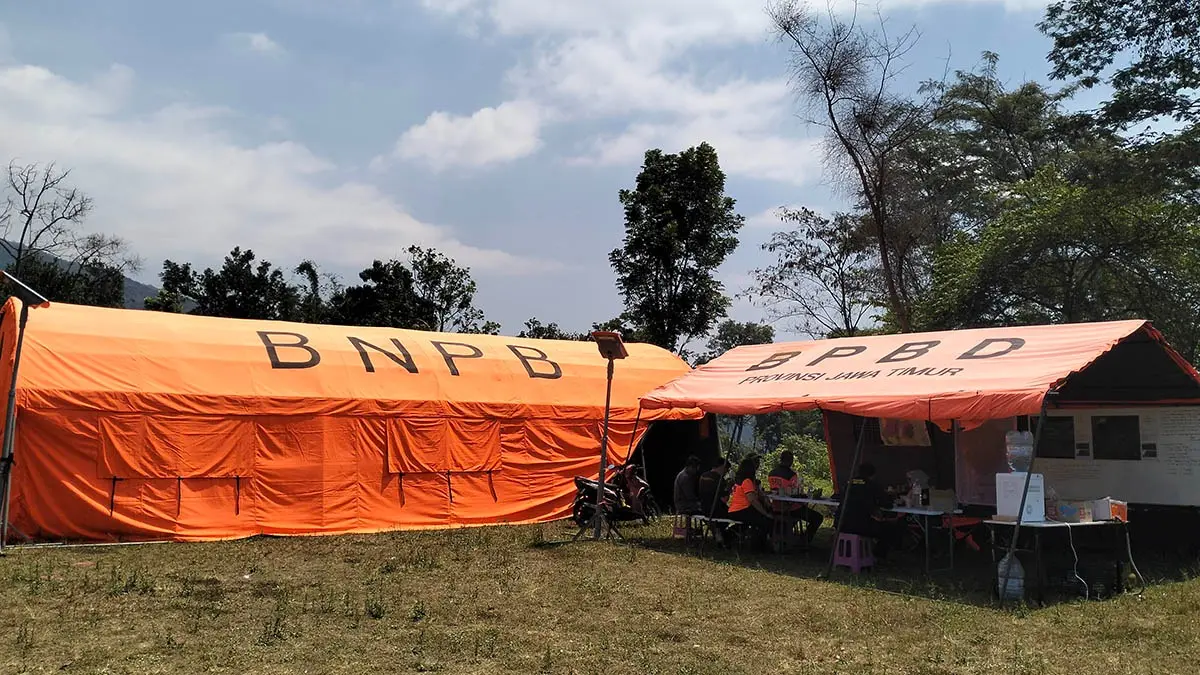 TAK GEGABAH: BPBD Kabupaten Pasuruan memilih untuk menunggu instruksi dari Pemprov Jatim dalam pendirian kembali posko darurat karhutla, pasca munculnya titik api baru di Lereng Arjuno. (Dokumen Radar Bromo)