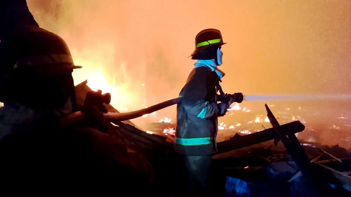 LUDES : Kandang ayam potong milik Mustofa, warga Dusun Beringin, Desa Liprak Kidul, Kecamatan Banyuanyar, ludes terbakar.