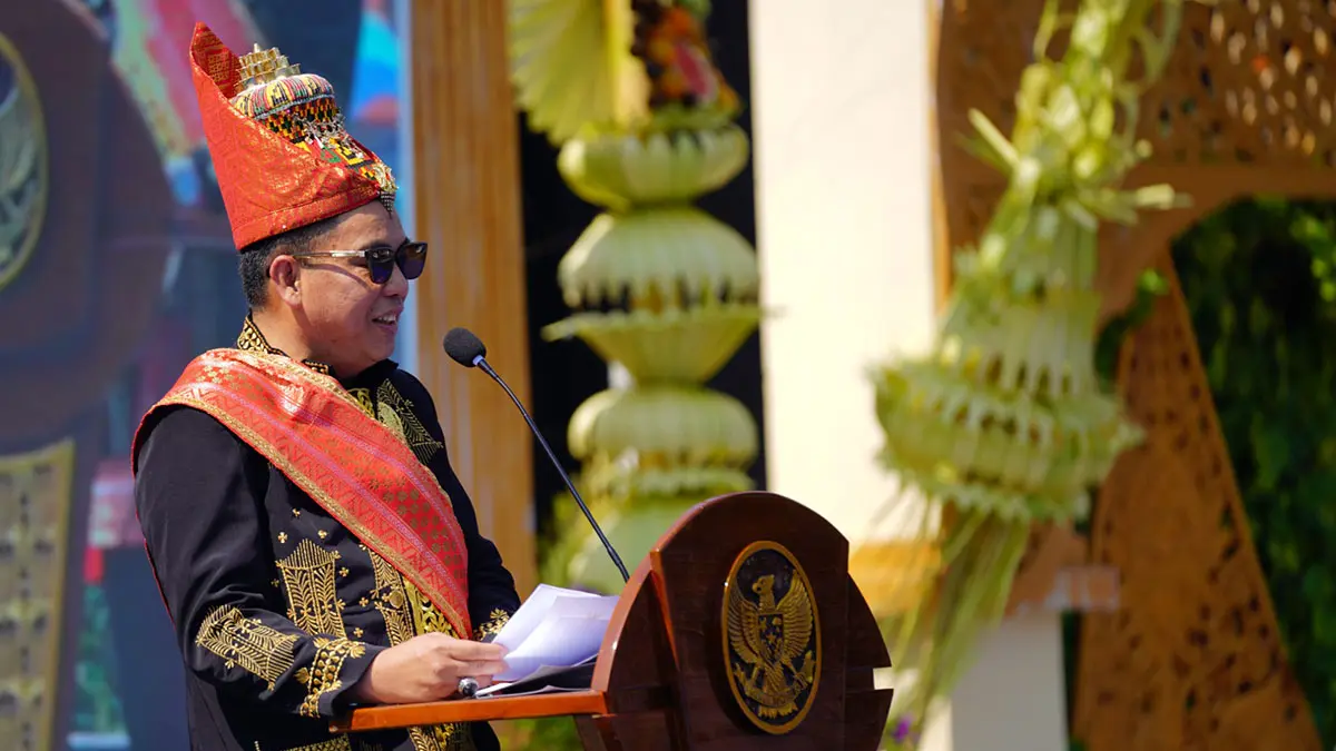 BERI APRESIASI: Wali Kota Probolinggo dokter Aminuddin saat memberi sambutan.