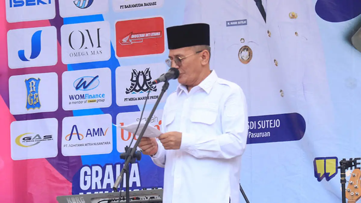 SAMBUTAN: Wakil Bupati Shobih Asrori memberikan sambutan sebelum acara resmi dibuka. (Foto: Untoro Ariyadi/Jawa Pos Radar Bromo)