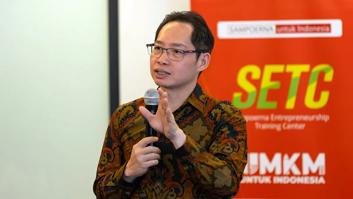SETC: Salah satu pembicara SETC yang merupakan program pemberdayaan UMKM yang digagas PT HM Sampoerna Tbk. (Sampoerna) di bawah payung Program Keberlanjutan “Sampoerna Untuk Indonesia”.