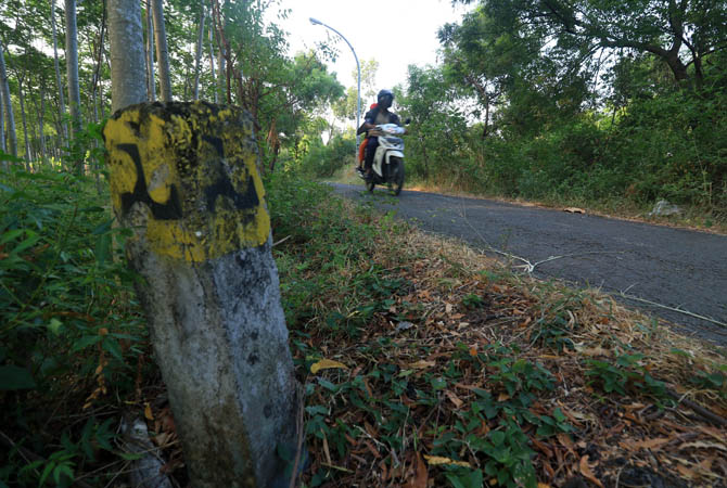 BELUM TUNTAS: Jalan di Blandongan yang akan menjadi lokasi JLU. (M Zubaidillah/Jawa Pos Radar Bromo)