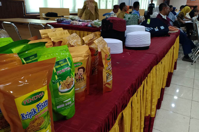 HARUS MELEK DIGITAL: Pelaku UMKM di Kota Probolinggo saat dapat pelatihan, beberapa waktu lalu. (Jawa Pos Radar Bromo Photo)