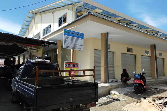 LEBIH BAIK: Revitalisasi Pasar Purwosari, Kabupaten Pasuruan, sudah rampung. Rencananya, pasar ini akan kembali dioperasionalkan mulai awal tahun depan. (Foto: Rizal Fahmi Syatori/Jawa Pos Radar Bromo)