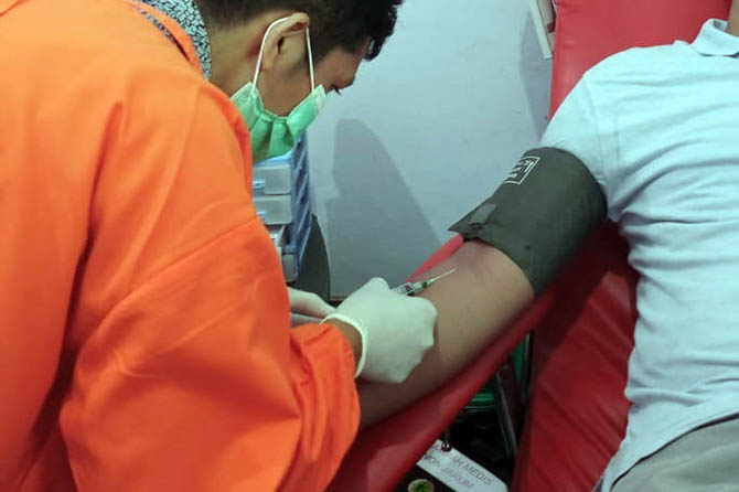 Ilustrasi donor plasma konvalesen. (Dok. Radar Bromo)