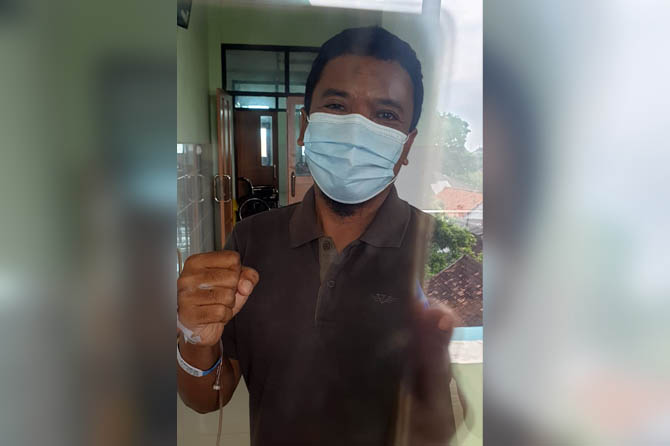 Penulis di ruang Kaktus, ruang isolasi RSUD dr Moh Saleh. (Dok. Pribadi)