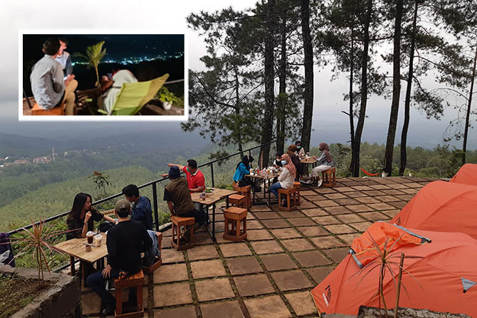 ALAMI: Sejumlah warga menikmati keindahan alam dari Bromo Rest, Desa Sariwani, Kecamatan Sukapura, ketika siang. Serta, ketika malam terlihat kelap-kelip lampu perkotaan. (Arif Mashudi/Jawa Pos Radar Bromo)