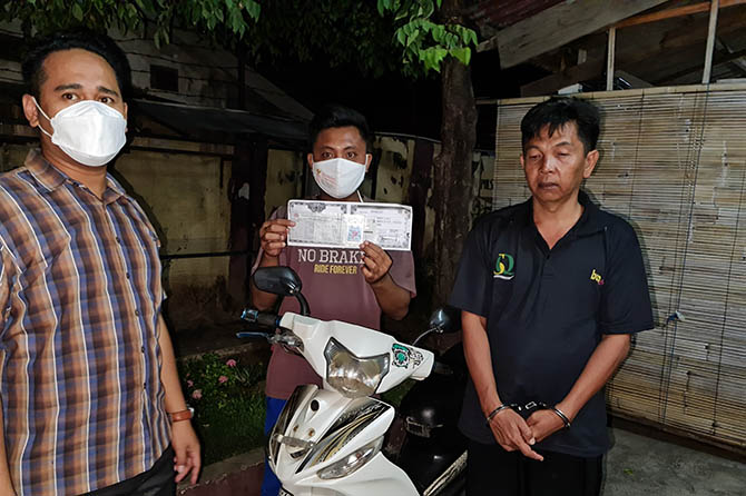 RESIDIVIS: Tersangka Supandi saat diamankan polisi. (Istimewa)