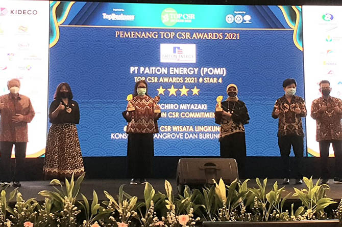 TOP CSR AWARDS: Tahun ini PT Paiton Energy-PT POMI meraih penghargaan Top CSR Awards Star 4, Top CSR Awards (CSR Wisata Lingkungan), dan Top Leader in CSR Commitment.