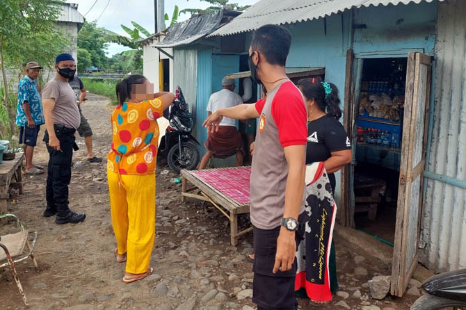 SERING KAMBUH: Warung esek-esek yang menyediakan PSK terjaring aparat. Saat tahun baru, warung seperti ini akan dipantau Satpol PP. (Foto: Dok. Radar Bromo)
