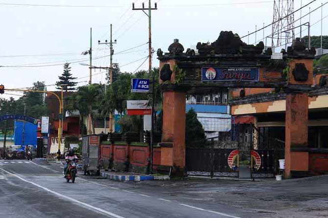 SAMBUT WISATAWAN: Kawasan Prigen mulai ramai lagi dikunjungi wisatawan dari berbagai daerah. (Foto: M Zubaidillah/Jawa Pos Radar Bromo)