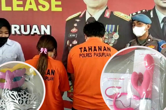 Tersangka KH dan BA (membelakangi kamera). Inset barang bukti yang digunakan pelaku KH saat live show pornografi. (Iwan Andrik/ Radar Bromo)