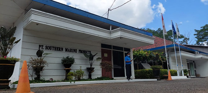 KANTOR PENGOLAHAN IKAN: PT Southern Marine Products Probolinggo.