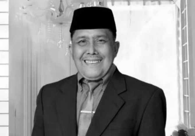 ALMARHUM: Aksan Qosi, anggota DPRD Kabupaten Probolingo yang meninggal Sabtu (14/5) lalu. (Foto: Dok. Radar Bromo)