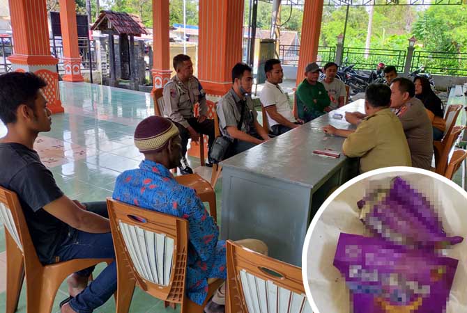 Kapolsek Purwosari bersama perangkat desa Cendono saat menemui keluarga korban. Inset kemasan minuman berenergi sachet yang diamankan polisi sebagai barang bukti. (Rizal Syatori/ Radar Bromo)
