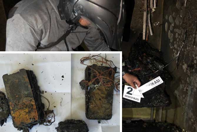 Petugas saat melakukan olah TKP di kamar korban yang terbakar. Inset, kondisi Iphone milik korban yang gosong. Kebakaran diduga dipicu oleh HP milik korban yang meledak saat dicas.
