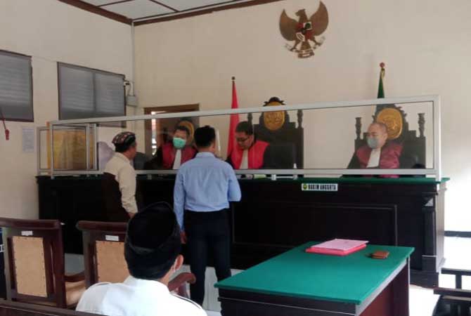 Suasana sidang batal nikah, gugat calon mempelai pria di PN Probolinggo.