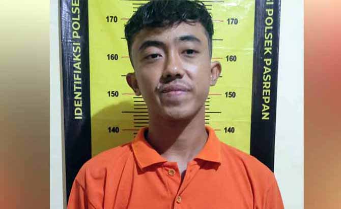 DIAMANKAN: Tahir yang dikenai UU Darurat karena membawa senjata tajam. (Foto: Istimewa)