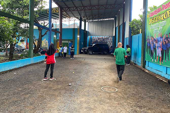 SELEKSI: Suasana seleksi untuk mengikuti puslatda, beberapa waktu lalu. Dari empat atlet Kota Pasuruan yang ikut seleksi, ada 1 yang lolos puslatda.