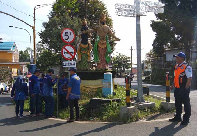 Ruang Gubernur Rambu Rambu Tiga Kecamatan Terpasang Puluhan Rambu Baru
