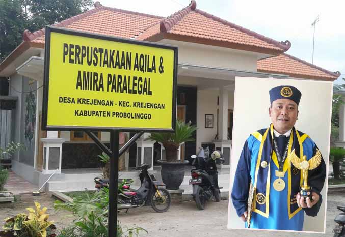 DIAWALI DI DESA: Ruang paralegal yang dibangun Kades Nurul Huda untuk kepentingan pendampingan atau konsultasi hukum. Inset, Kades Krejengan Nurul Huda dengan pin lencana Non Litigation Peacemaker (NL.P) dan jubahnya saat mengikuti Paralegal Justice Award