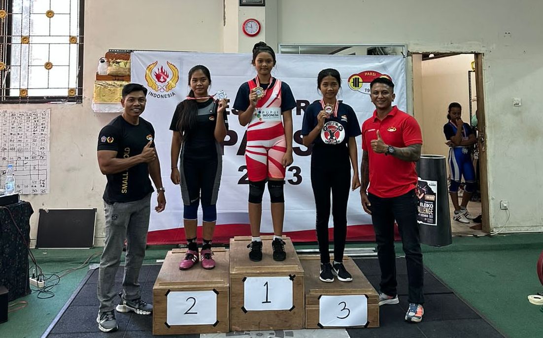 SEJARAH: Untuk pertama kalinya Pengprov PABSI Bali menggelar kejurprov secara intern sejak berpisah dengan Angkat Berat, dan Binaraga. Di ajang Kejurprov, Gianyar menjadi juara umum