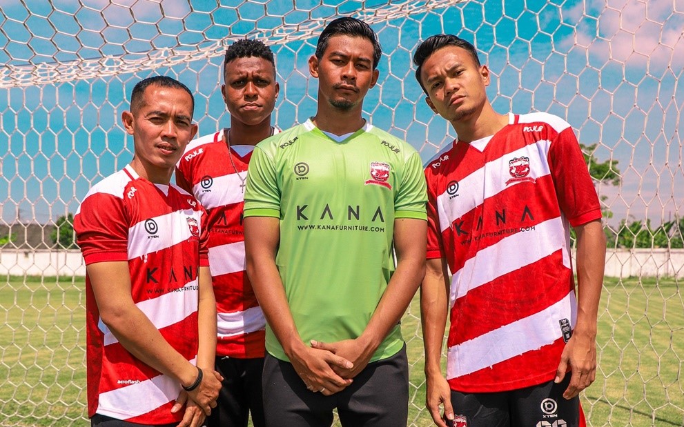 Madura United merilis jersey utama atau jersey home mereka untuk Liga 1 Indonesia 2023/2024.