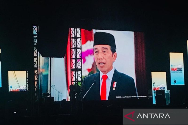 Presiden Jokowi memberi pernyataan soal penindakan tegas terhadap bandar dan pengedar narkotika melalui tayangan video dalam peringatan HANI 2023 di GWK Senin 26 2023 malam.