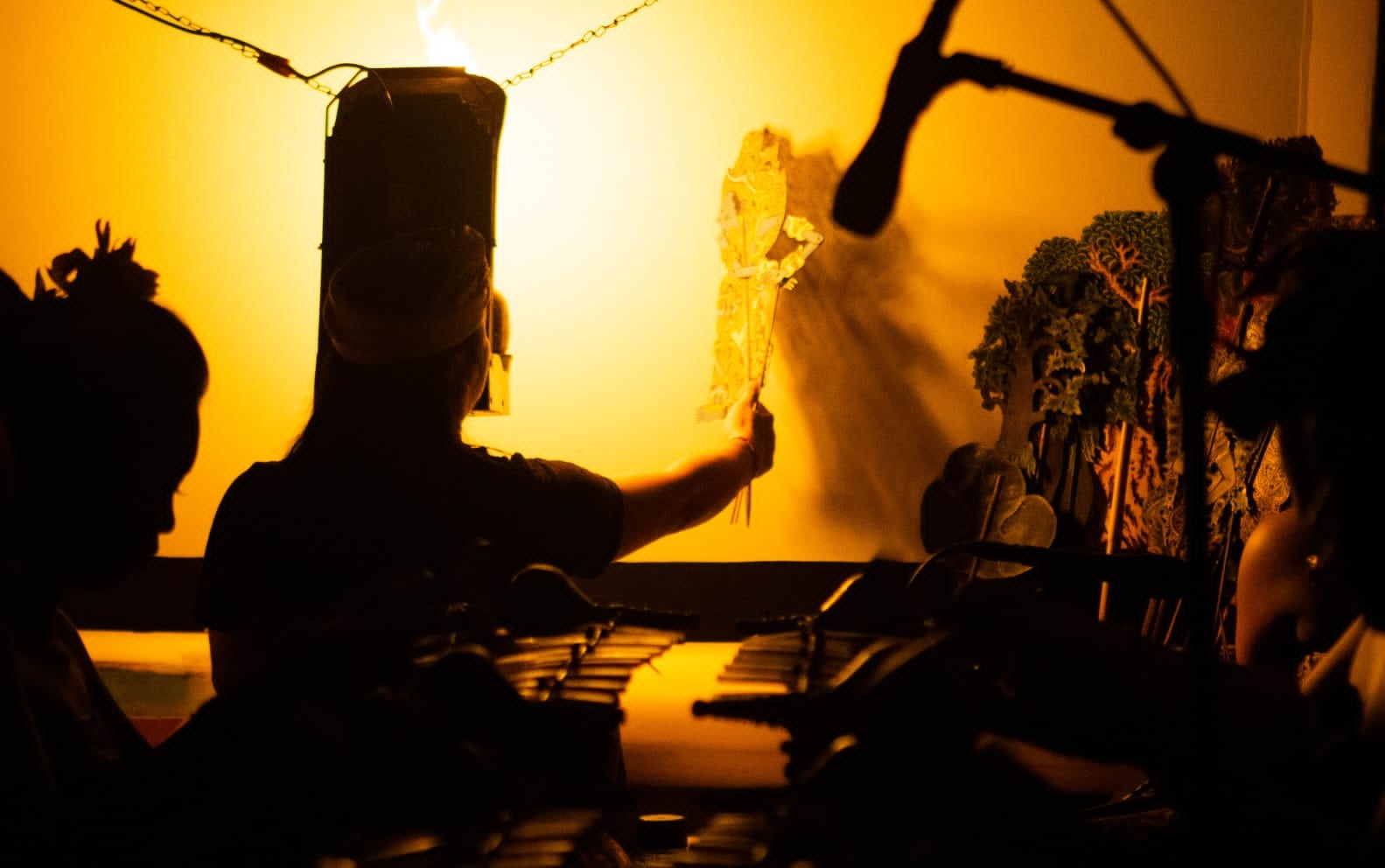 WAYANG KULIT: Pementasan wayang kulit duta Kabupaten Badungn pada Pesta Kesenian Bali (PKB) XLV 2023 di Kalangan Ayodya, Taman Budaya Bali (Art Center), Sabtu 1 Juli 2023.