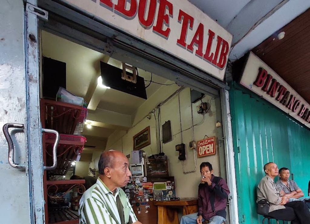Kedai Kopi M Aboe Talib salah satu tempat ngopi legendari di Tabanan, Bali.