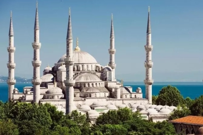 WISATA: Turki adalah salah satu destinasi wisata paling populer di dunia. Lulusan dalam bidang manajemen pariwisata, bahasa, dan sejarah memiliki peluang besar di industri ini.
