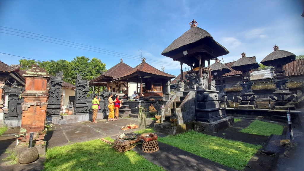 PEMERAJAN : Merajan merupakan tempat suci umat Hindu di masing-masing rumah.