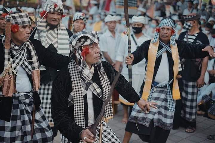 Prosesi Ngerebong di Desa Adat Kesiman Januari 2023.