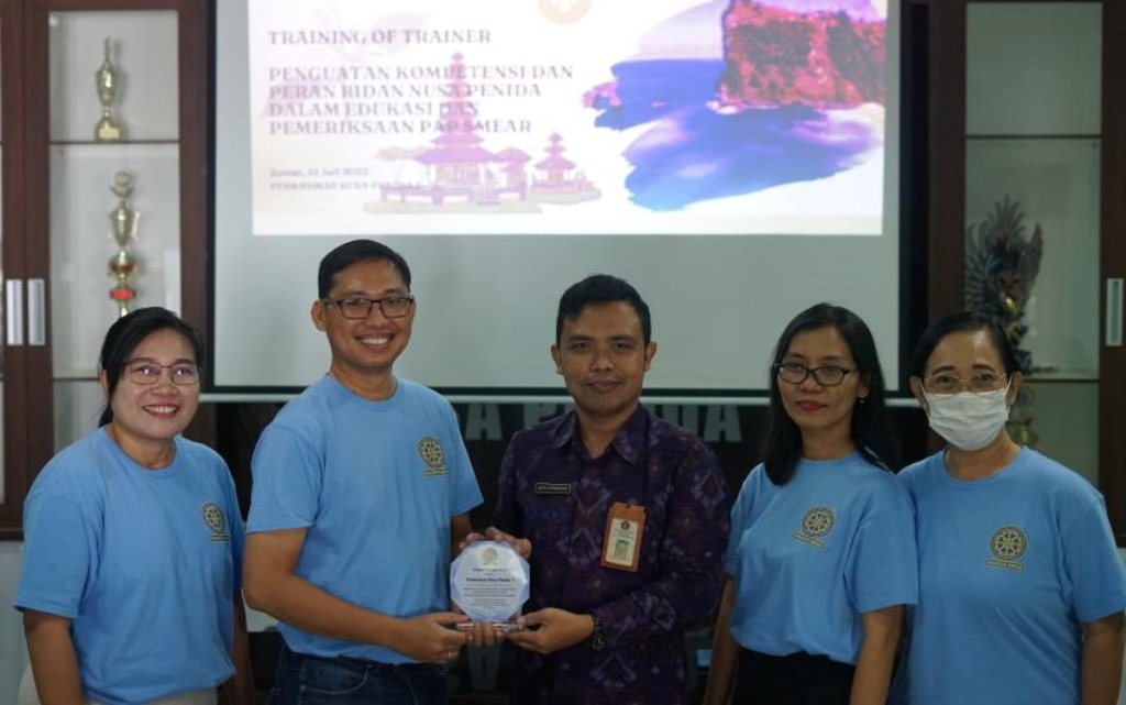 TRAINING: Program Studi Spesialis Patologi Anatomi Fakultas Kedokteran Universitas Udayana gelar training of trainer di Nusa Penida.
