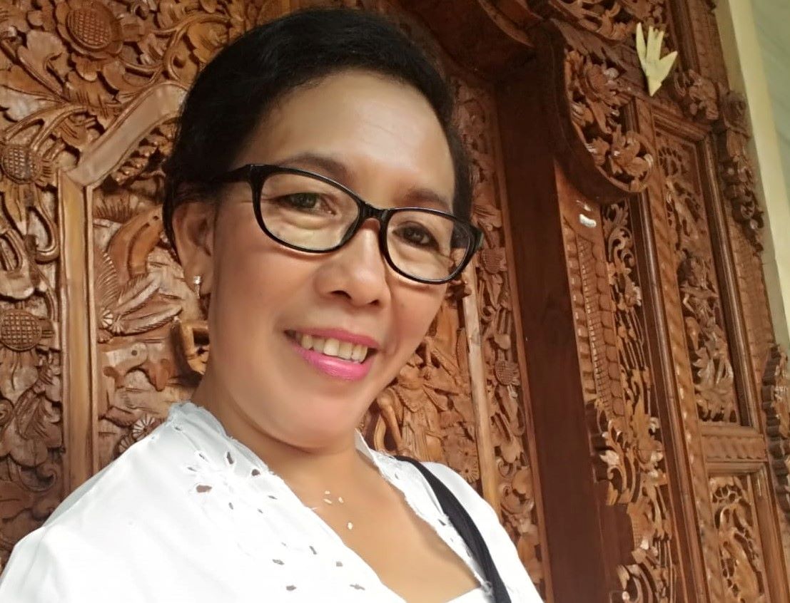 Dosen Upakara STAHN Mpu Kuturan Singaraja Dr. Wayan Murniti memberikan penjelasan soal makna penyekeban dan penyajaan Galungan Umat Hindu di Bali.