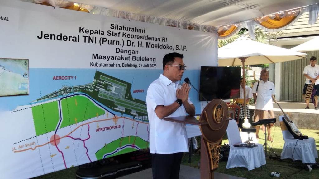 BANDARA:  Kepala Staf Kepresidenan RI, Jenderal TNI (Purn) Dr. H. Moeldoko kunjungi Desa Kubutambahan, Buleleng. Dia sebut proyek Bandara Bali Utara tak pernah hilang.